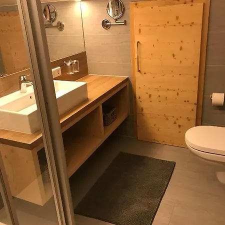 Huttenzauber Alpinchalet 4 *